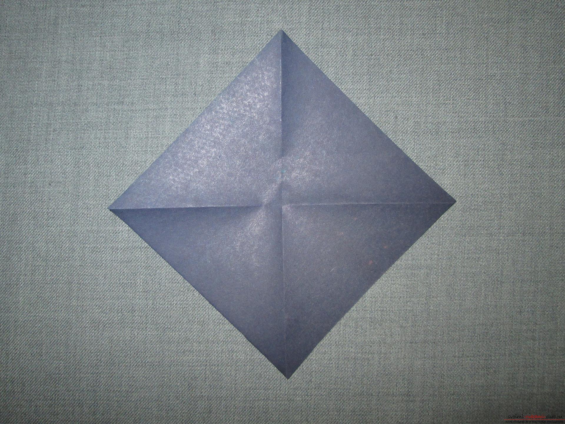 Этот подробный мастер-класс с фото и описание научит как сделать оригами для начинающих - оригами-ворону из бумаги.. Фото №2