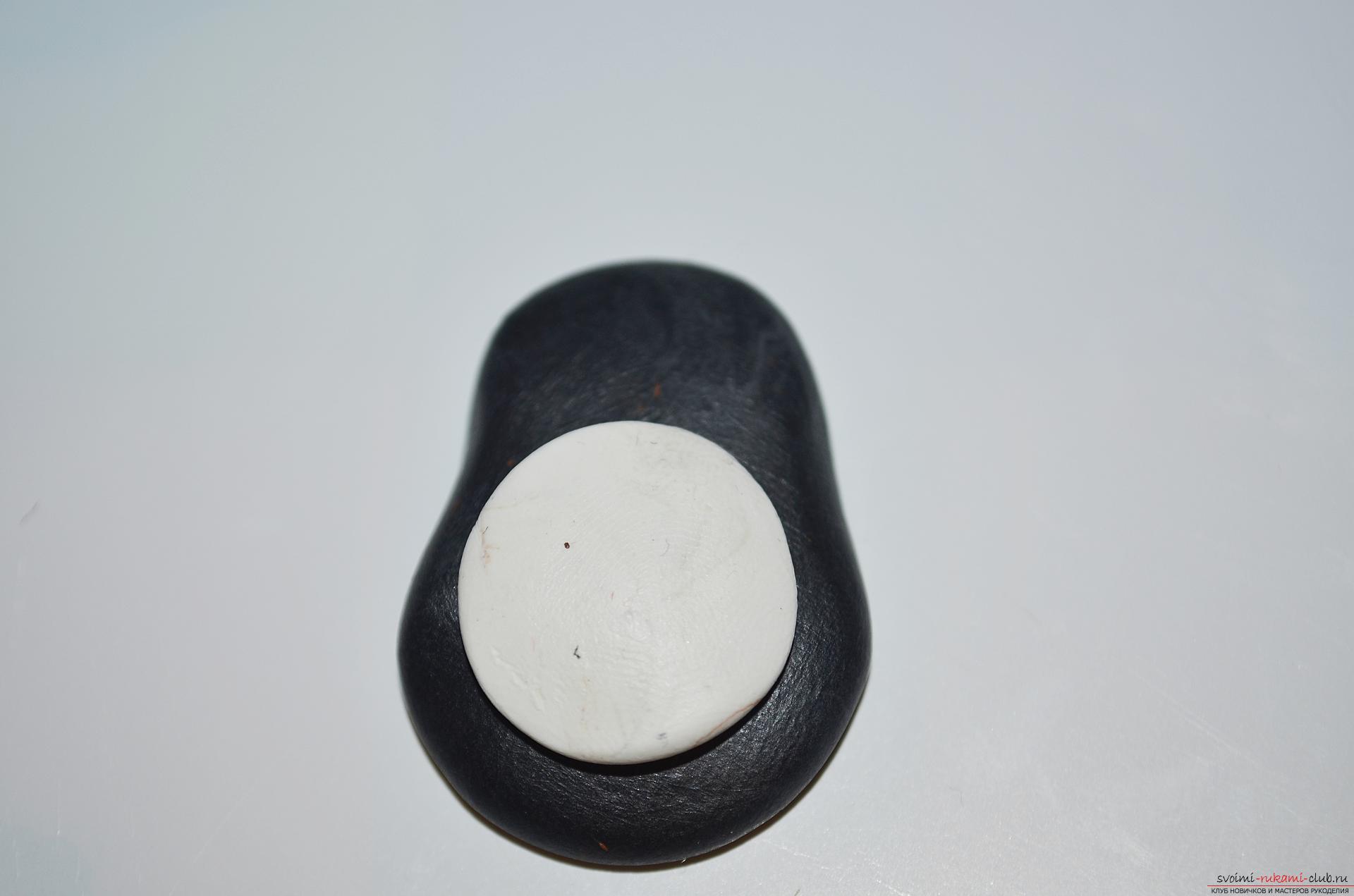 Фото к уроку лепки из полимерной глины пингвина. Фото №5