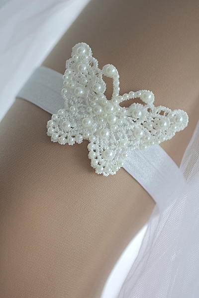 Подвязка для невесты Бабочка. Одежда и аксессуары - ручной работы. Фото 7