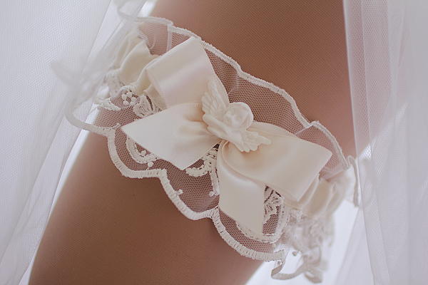 Подвязка для невесты Ангел. Одежда и аксессуары - ручной работы. Фото 7