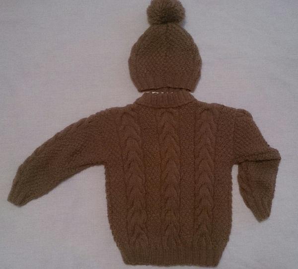 Вязаный детский свитер и шапочка. Одежда унисекс - ручной работы. Фото 6