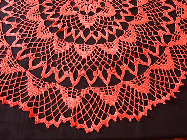 Мини-скатерть коралловая. Текстиль, ковры - ручной работы. Фото 6