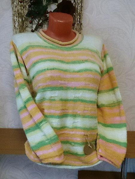 Вязаный женский свитер. Кофты и свитера - ручной работы. Фото 2