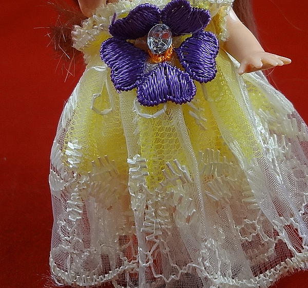 Кукла-миниатюра "Маленькая леди в желтом". Миниатюра - ручной работы. Фото 6