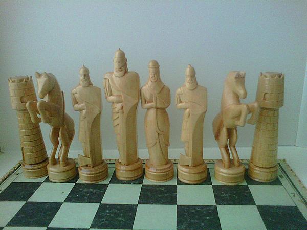 шахматы резные. Фото 2
