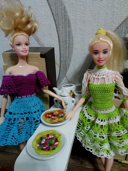 Платье на куклу. Одежда для кукол - ручной работы. Фото 2