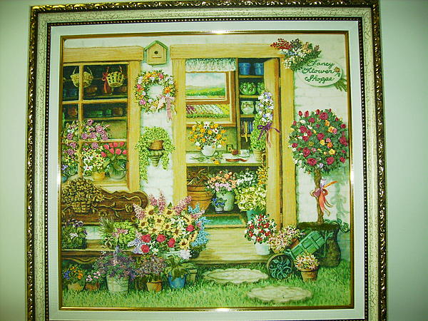 Картина "Цветочный магазин", вышита шёлковыми лентами вручную. Картины цветов - ручной работы.