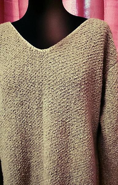Свободный вязаный джемпер женский/ мужской. Кофты и свитера - ручной работы. Фото 5
