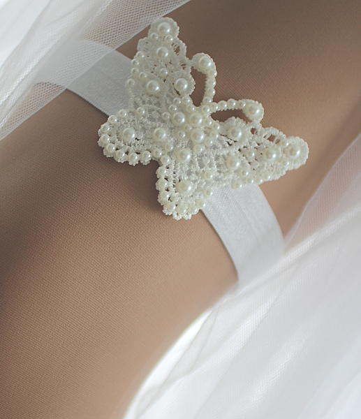 Подвязка для невесты Бабочка. Одежда и аксессуары - ручной работы. Фото 5