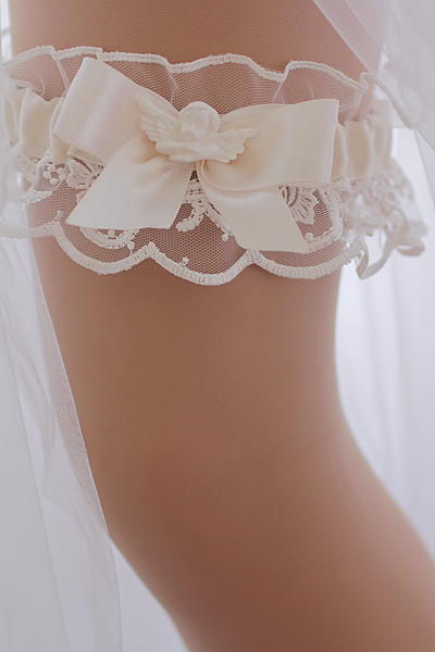 Подвязка для невесты Ангел. Одежда и аксессуары - ручной работы. Фото 2