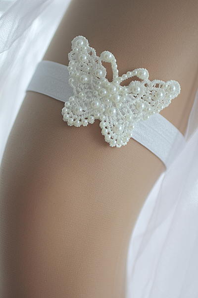 Подвязка для невесты Бабочка. Одежда и аксессуары - ручной работы. Фото 2