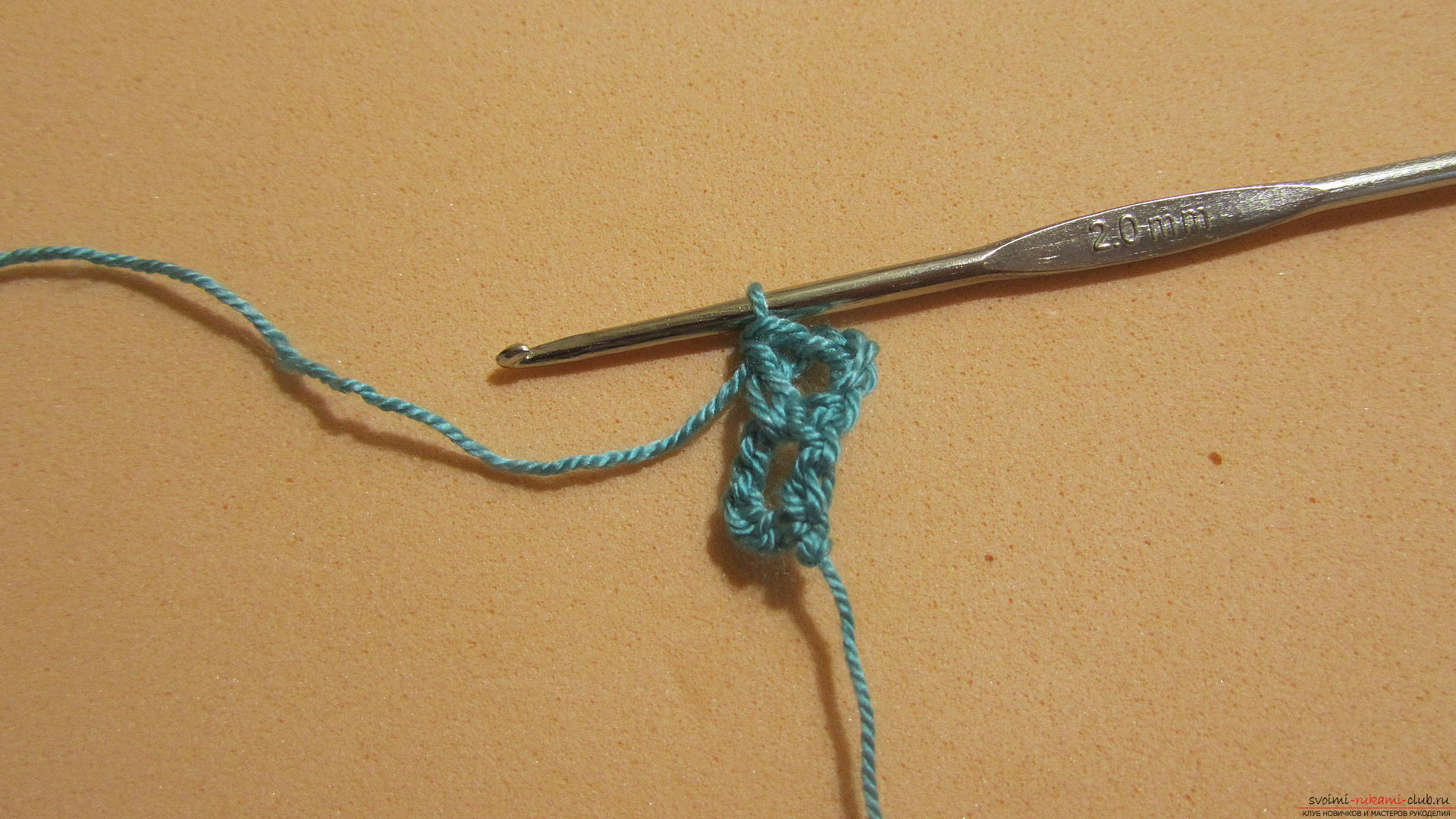Мастер-класс подробно расскажет о вязании крючком ажурного шарфика. Фото №3