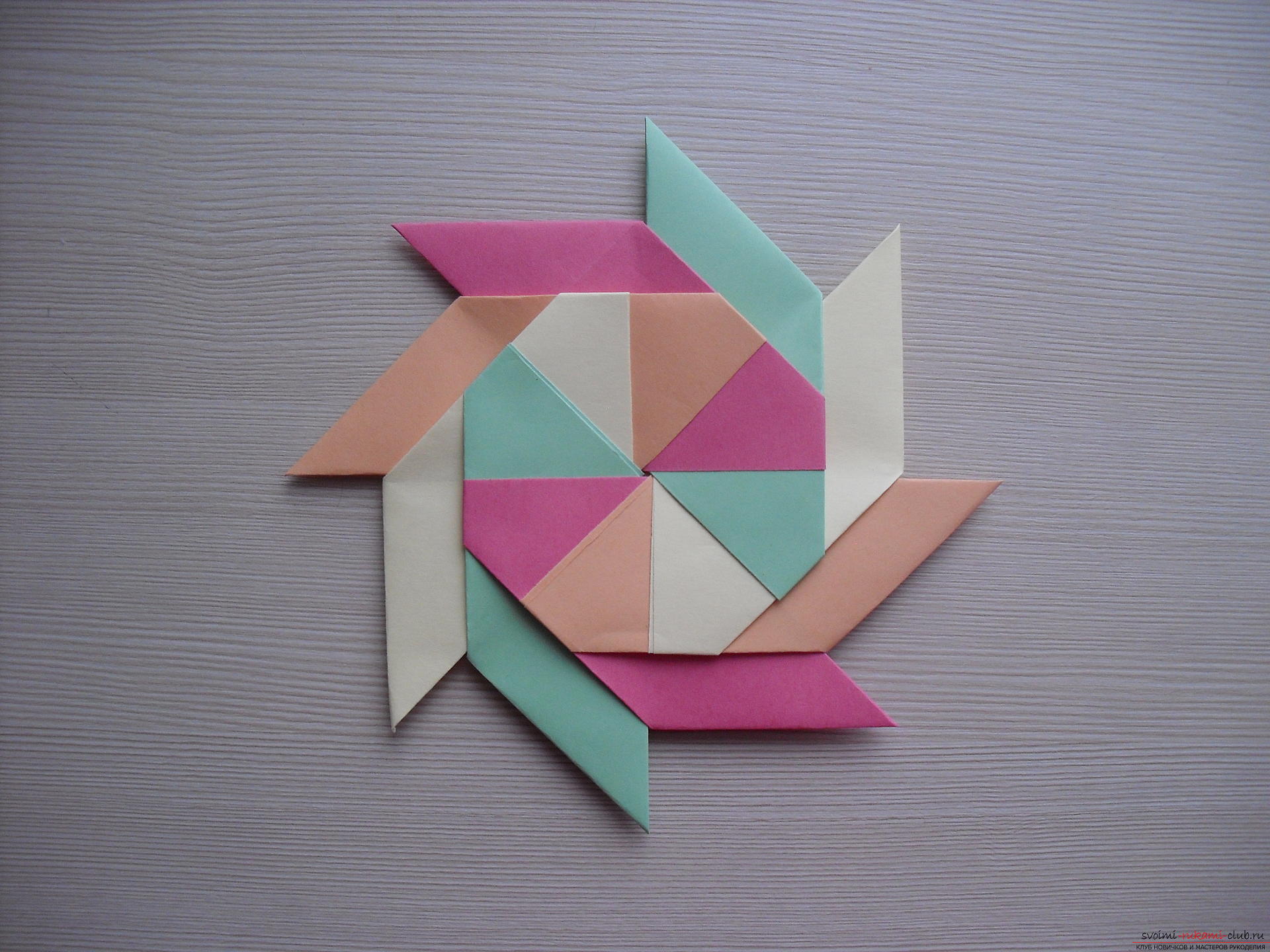 Этот мастер-класс расскажет как создать простое модульное оригами - трансформер.. Фото №16