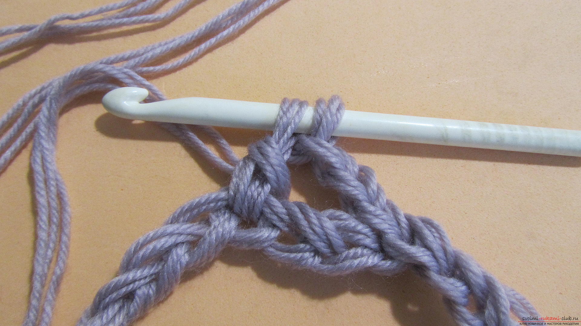 Этот подробный мастер-класс с фото содержит схемы вязания крючком снуда.. Фото №5